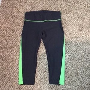 Bally Comfortable and colorful workout capris